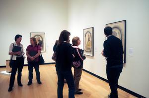 Teddy Altman '15 leads a Wellin Museum tour for local teachers.