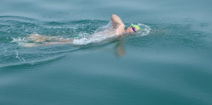 David Dammerman '91 swimming the English Channel