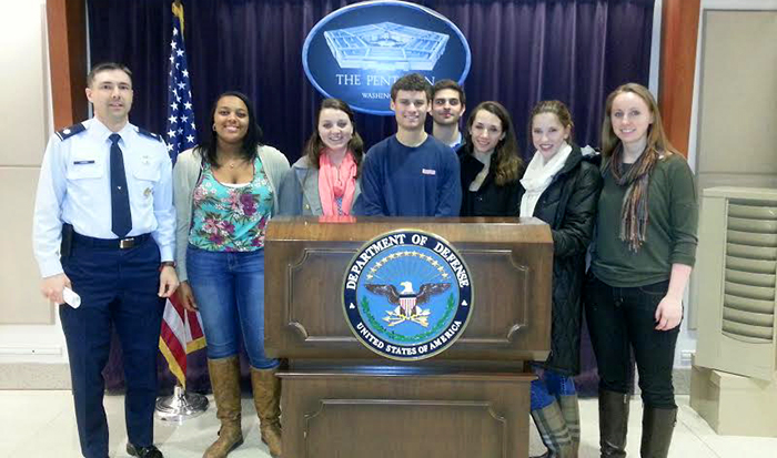 Students in the Hamilton Program in Washington toured the Pentagon with Lt. Col. Eric Hannis '90.
