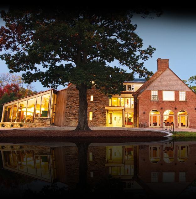 <a class='captionlink' rel='10A4E121-C46D-94F2-CD6861D704CFFC8F'>Sadove Student Center</a>