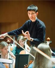 Heather Buchman conducts the Hamilton College Orchestra.