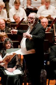 G. Roberts Kolb conducts the Masterworks Chorale.