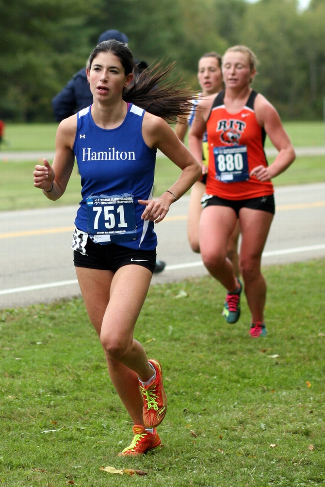 Women's cross country places 4th in Hamilton Invitational News
