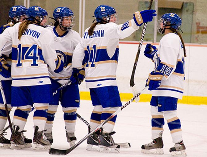 Women's ice hockey falls to Connecticut College News Hamilton College