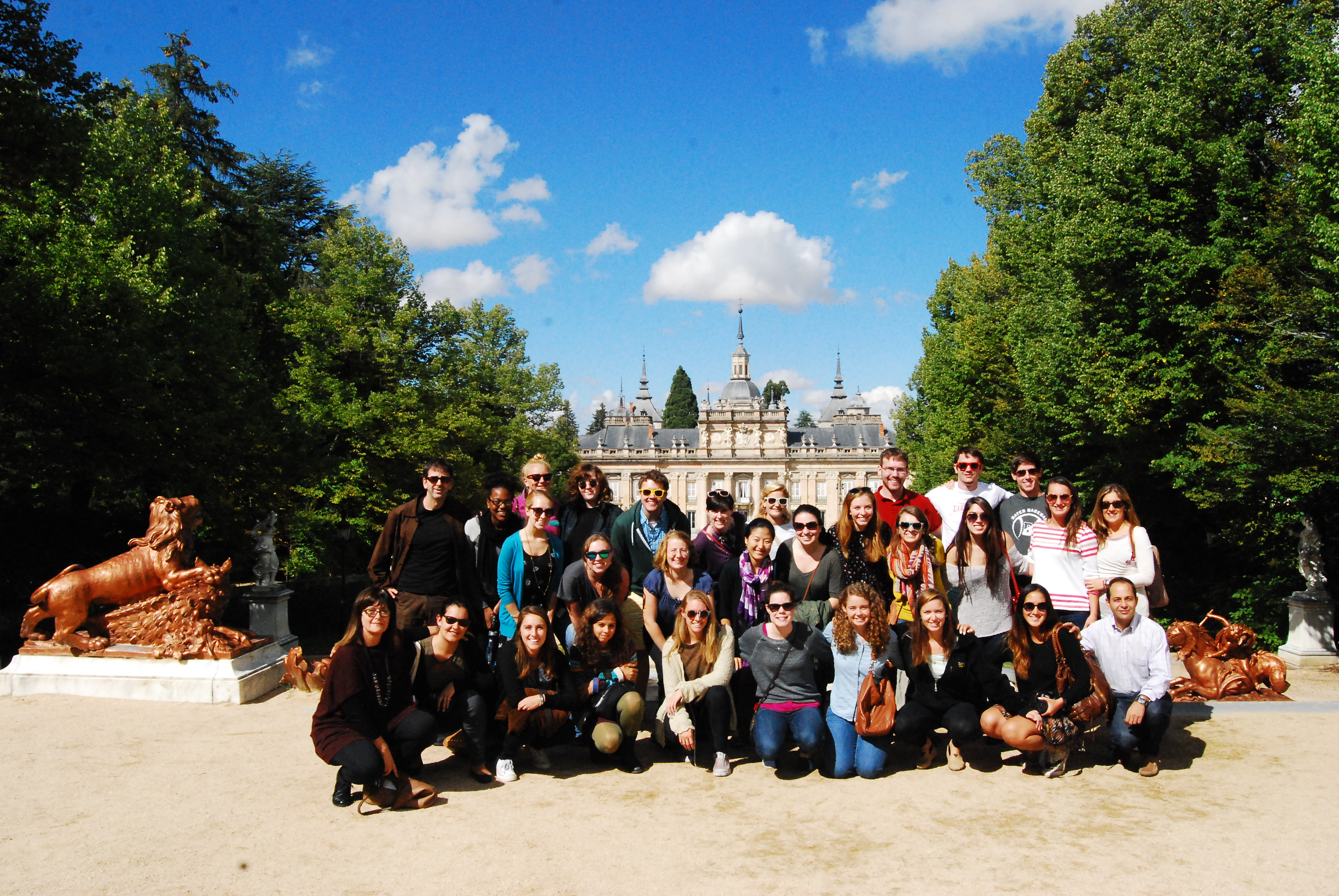 HCAYS students visit the Royal Gardens of La Granja.