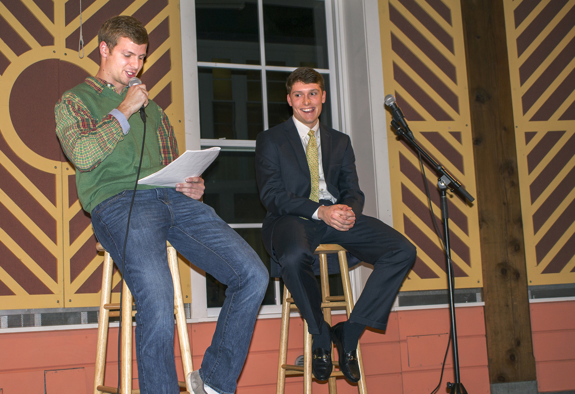 Host Truman Landowski '17 questions Tim Nowacki '18 at the auction. 