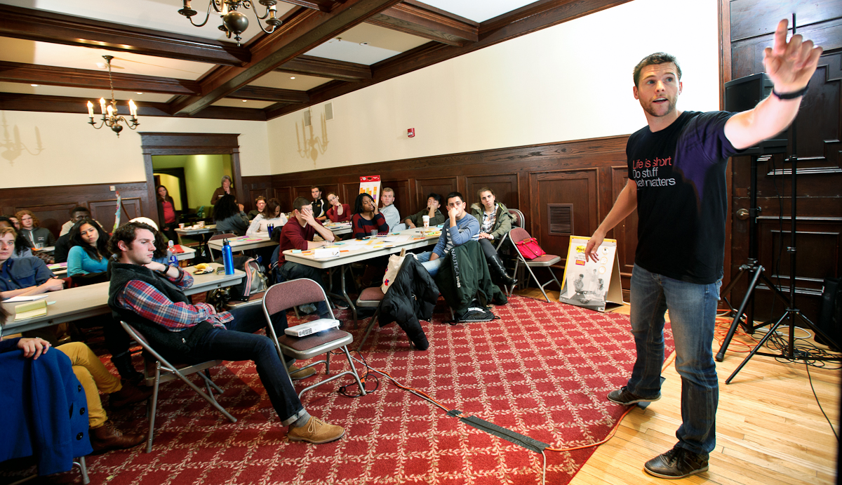 Henrik Scheel of Startup Experience gives students tips for working on their social entrepreneurship projects during a workshop.