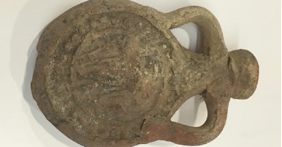 Unpacking the Past:Object Highlight